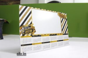 khung hình giấy để bàn khổ lỡ