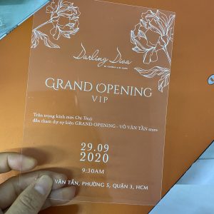 Dịch vụ in thiệp mời lấy liền ép kim sang trọng cho sự kiện doanh nghiệp tại xưởng In nhanh Aloin