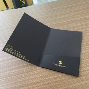 Dịch vụ in folder lấy liền kẹp hồ sơ tài liệu sắc nét cho doanh nghiệp tại In nhanh Aloin